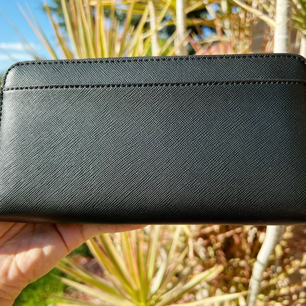 Kate Spade Saffiano Large Zip Around Continental Wallet - Picture 2 of 3